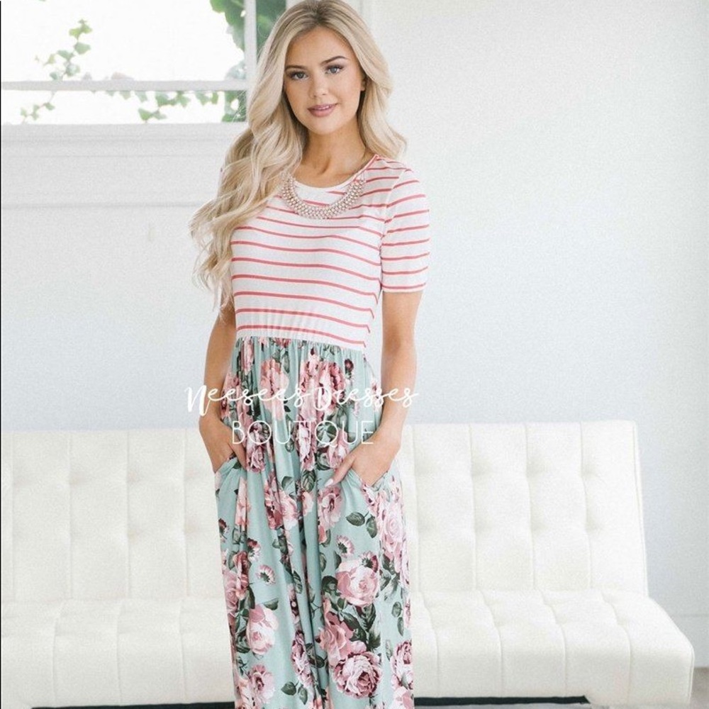 Poppy & Dot Floral/Striped Maxi-dress w/ Pockets